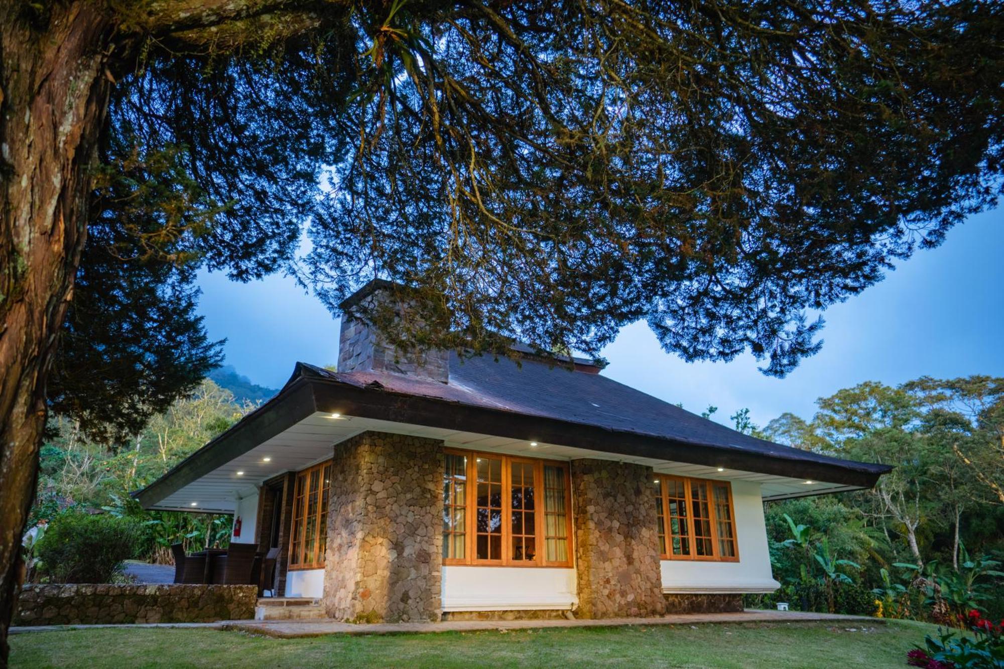 Handara Golf & Resort Bali Бедугул Екстериор снимка