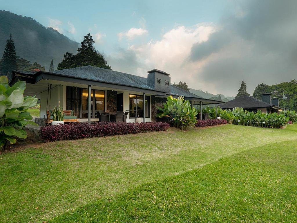 Handara Golf & Resort Bali Бедугул Екстериор снимка